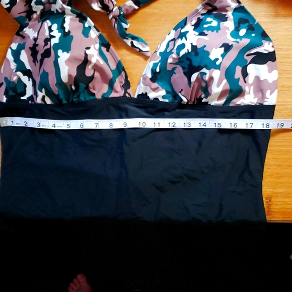 *Plus Size* 😎🏊‍♀️🤽‍♀️ Camo Swimsuit/bathingsuits - Picture 8 of 11
